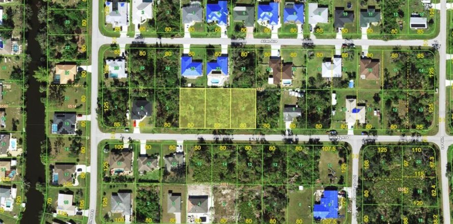 Land in Port Charlotte, Florida № 2212425