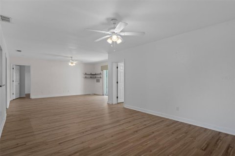 Villa ou maison à vendre à Saint Petersburg, Floride: 4 chambres, 216.28 m2 № 1907164 - photo 11