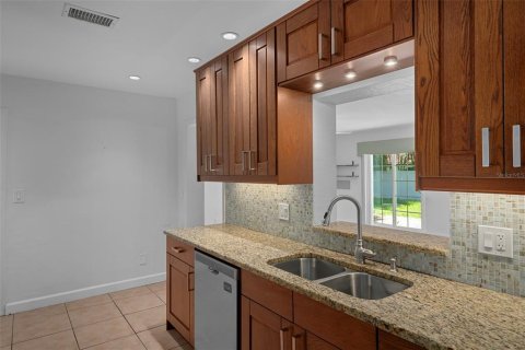 Villa ou maison à vendre à Saint Petersburg, Floride: 4 chambres, 216.28 m2 № 1907164 - photo 23