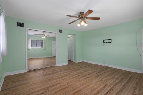 Villa ou maison à vendre à Saint Petersburg, Floride: 4 chambres, 216.28 m2 № 1907164 - photo 29