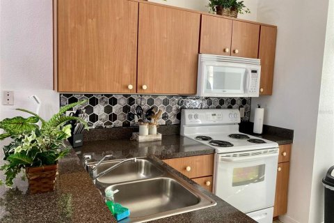 Adosado en alquiler en Kissimmee, Florida, 3 dormitorios, 136.38 m2 № 1904135 - foto 4