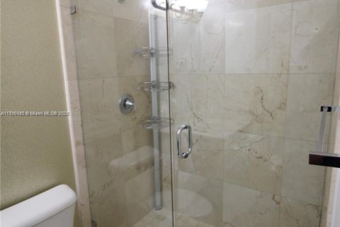 Villa ou maison à vendre à Doral, Floride: 5 chambres, 297.75 m2 № 2053912 - photo 22