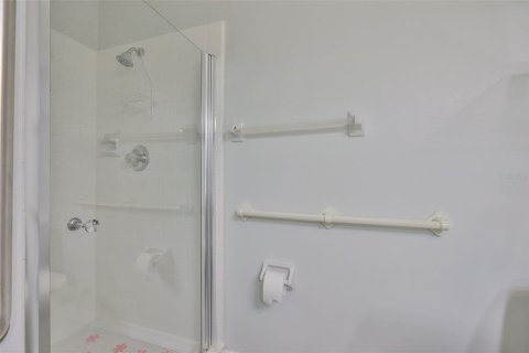 Condo in Sun City Center, Florida, 2 bedrooms  № 1842198 - photo 24