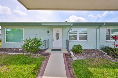 Condo in Sun City Center, Florida, 2 bedrooms  № 1842198 - photo 1