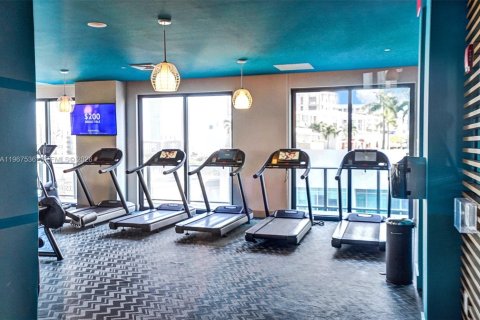 Купить кондоминиум в Майами, Флорида 1 спальня, 67.35м2, № 2028767 - фото 12