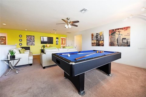 House in Davenport, Florida 7 bedrooms, 327.57 sq.m. № 1902535 - photo 27