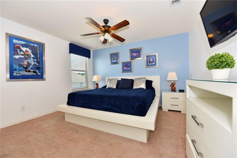House in Davenport, Florida 7 bedrooms, 327.57 sq.m. № 1902535 - photo 13