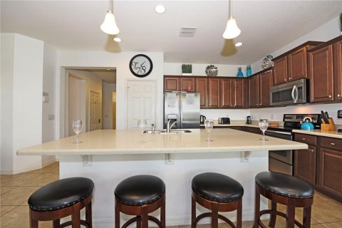 House in Davenport, Florida 7 bedrooms, 327.57 sq.m. № 1902535 - photo 21