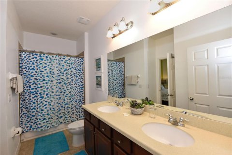 House in Davenport, Florida 7 bedrooms, 327.57 sq.m. № 1902535 - photo 2