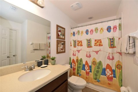 House in Davenport, Florida 7 bedrooms, 327.57 sq.m. № 1902535 - photo 5
