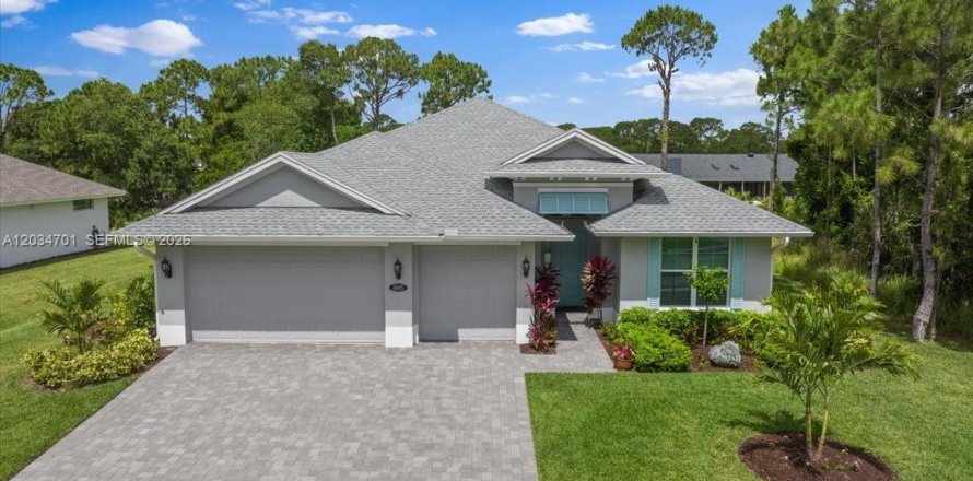 House in Vero Beach, Florida 3 bedrooms, 218.88 sq.m. № 2087141