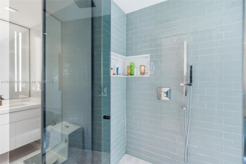 Condominio en alquiler en Miami Beach, Florida, 3 dormitorios, 104.7 m2 № 1950936 - foto 14