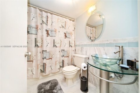 Condo in Delray Beach, Florida, 3 bedrooms  № 1994002 - photo 15