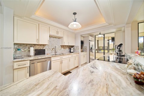 Condo in Delray Beach, Florida, 3 bedrooms  № 1994002 - photo 3