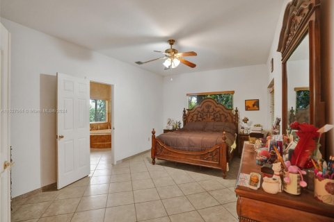 Casa en venta en Miami, Florida, 3 dormitorios, 200.02 m2 № 2053665 - foto 29