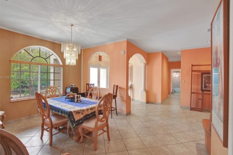 Casa en venta en Miami, Florida, 3 dormitorios, 200.02 m2 № 2053665 - foto 26