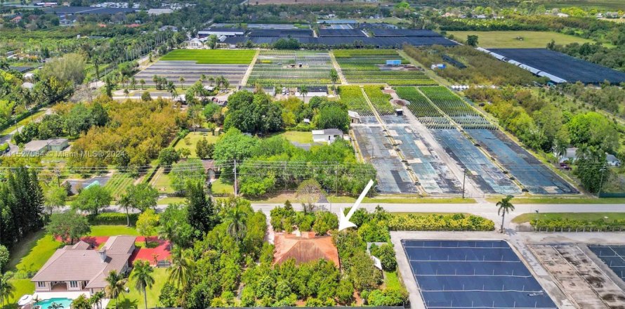 Casa en Miami, Florida 3 dormitorios, 200.02 m2 № 2053665