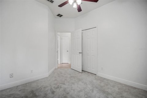 House in Orlando, Florida 4 bedrooms, 173.63 sq.m. № 2391423 - photo 28