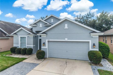 House in Orlando, Florida 4 bedrooms, 173.63 sq.m. № 2391423