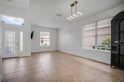 House in Orlando, Florida 4 bedrooms, 173.63 sq.m. № 2391423 - photo 6