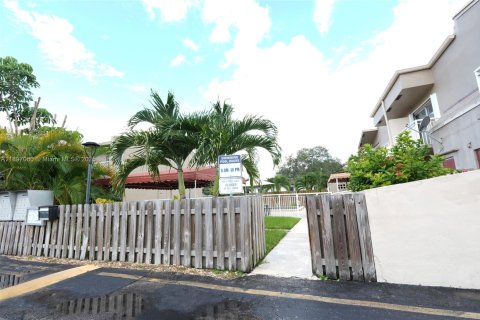 Condo in Davie, Florida, 2 bedrooms  № 1949371 - photo 3