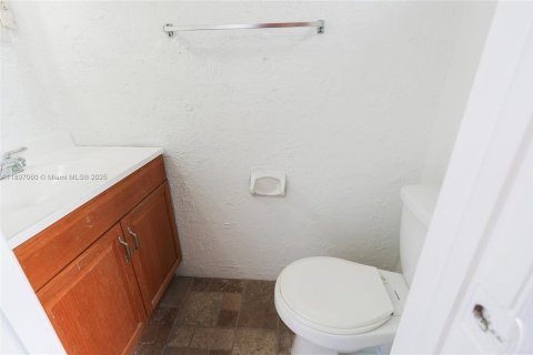 Condo in Davie, Florida, 2 bedrooms  № 1949371 - photo 7