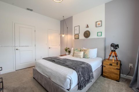 Adosado en venta en Kissimmee, Florida, 4 dormitorios, 177.81 m2 № 2055082 - foto 23