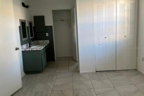Condo in Ocala, Florida, 2 bedrooms  № 1792289 - photo 8