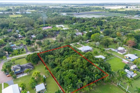 Land in Miami-Dade, Florida № 2051605 - photo 6