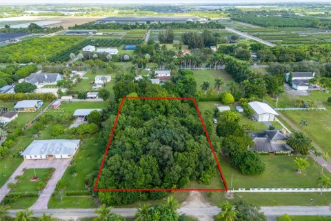Land in Miami-Dade, Florida № 2051605 - photo 3