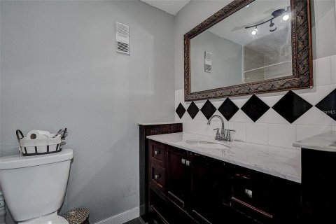 Condominio en venta en Clearwater, Florida, 2 dormitorios, 79.25 m2 № 1612683 - foto 15