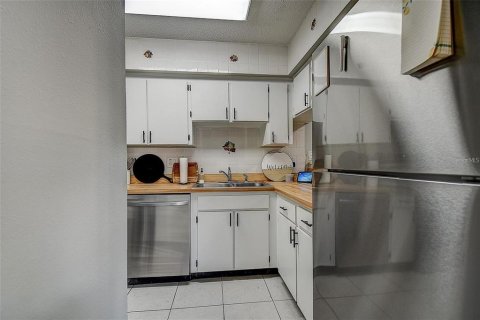 Condominio en venta en Clearwater, Florida, 2 dormitorios, 79.25 m2 № 1612683 - foto 5