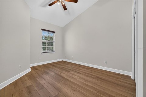 Townhouse in Saint Petersburg, Florida 4 bedrooms, 213.68 sq.m. № 2385820 - photo 22