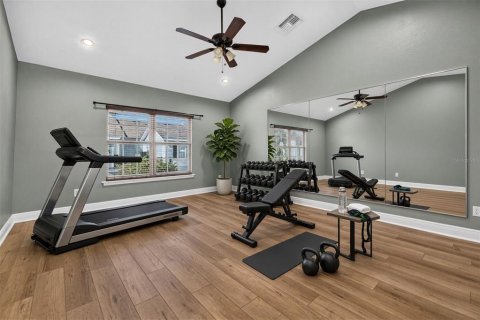 Townhouse in Saint Petersburg, Florida 4 bedrooms, 213.68 sq.m. № 2385820 - photo 26