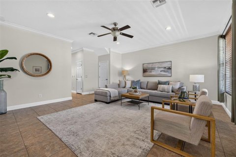 Townhouse in Saint Petersburg, Florida 4 bedrooms, 213.68 sq.m. № 2385820 - photo 4
