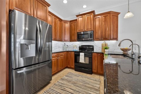 Townhouse in Saint Petersburg, Florida 4 bedrooms, 213.68 sq.m. № 2385820 - photo 7