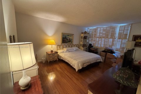 Copropriété à louer à Lauderhill, Floride: 2 chambres, 103.12 m2 № 1946875 - photo 9