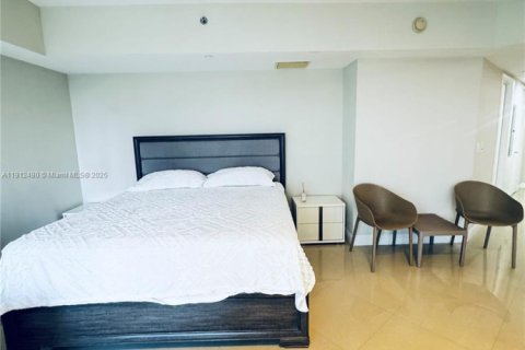 Condominio en venta en Miami, Florida, 55.56 m2 № 2013626 - foto 18