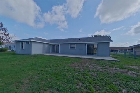 Villa ou maison à louer à Kissimmee, Floride: 4 chambres, 164.9 m2 № 2121109 - photo 18