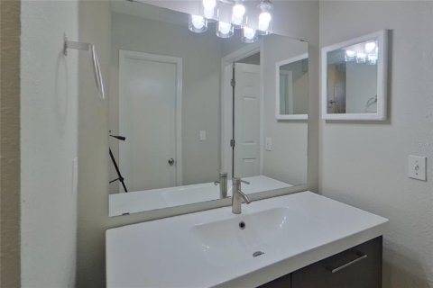 Villa ou maison à louer à Kissimmee, Floride: 4 chambres, 164.9 m2 № 2121109 - photo 16
