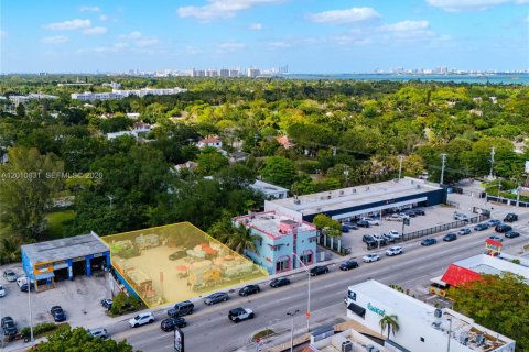 Immobilier commercial à vendre à Miami, Floride № 2300820 - photo 6
