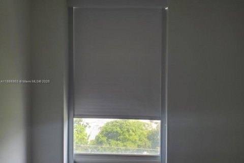 Copropriété à louer à North Miami, Floride: 1 chambre, 91.42 m2 № 1944980 - photo 15