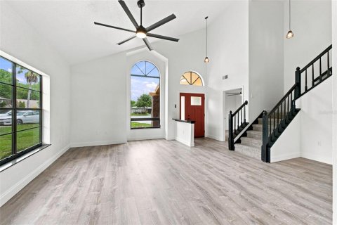 Casa en venta en New Port Richey, Florida, 4 dormitorios, 267.65 m2 № 2223136 - foto 4