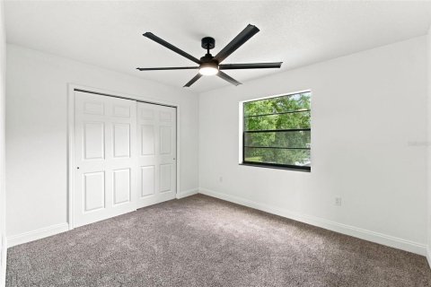 Casa en venta en New Port Richey, Florida, 4 dormitorios, 267.65 m2 № 2223136 - foto 16