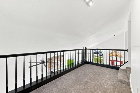 Casa en venta en New Port Richey, Florida, 4 dormitorios, 267.65 m2 № 2223136 - foto 9