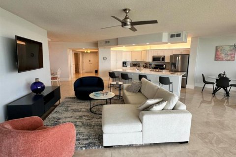 Copropriété à louer à St. Lucie, Floride: 3 chambres, 199.09 m2 № 2244565 - photo 11
