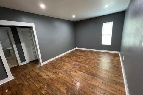 Casa en alquiler en Tampa, Florida, 3 dormitorios, 98.85 m2 № 2096021 - foto 11
