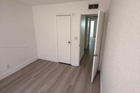 Condominio en alquiler en Sunrise, Florida, 4 dormitorios, 141.21 m2 № 1857072 - foto 6