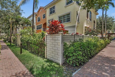Adosado en venta en Boca Raton, Florida, 3 dormitorios, 282.05 m2 № 2249769 - foto 12