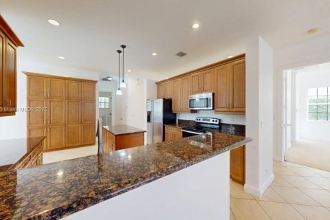 Villa ou maison à louer à Davie, Floride: 4 chambres, 256.6 m2 № 1937225 - photo 10